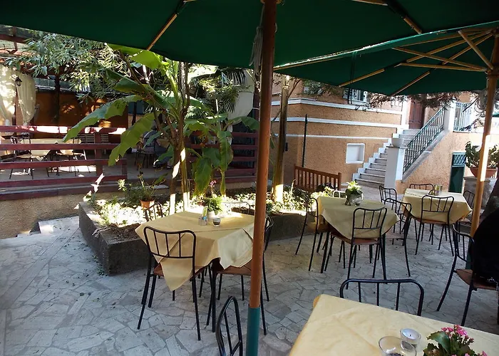 Acomodação com café da manhã  Domus Citta Giardino *